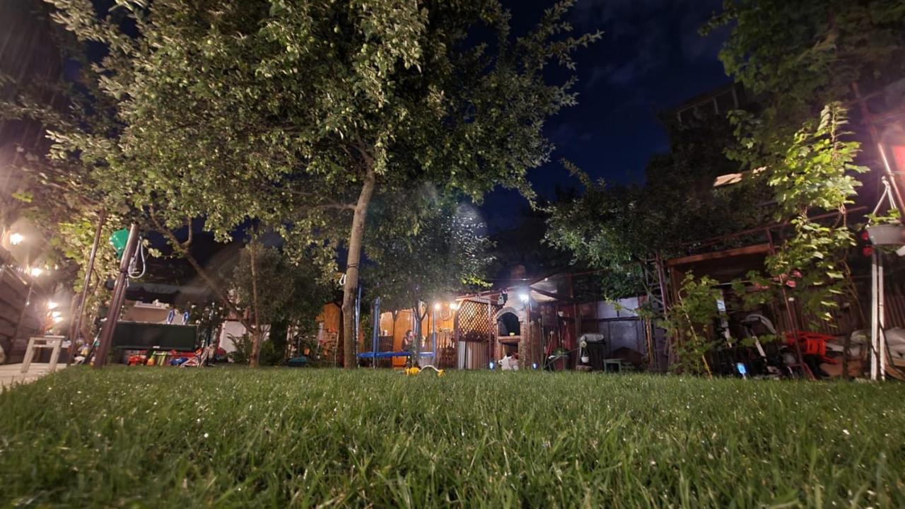 Garsoniera Cocheta Zona Coresi Mall Braşov Exterior foto